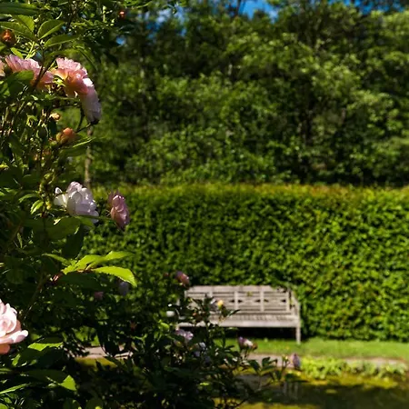 Um Freedebierg Bed & Breakfast